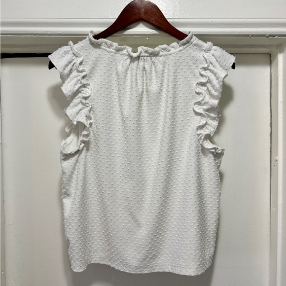 🌺 J. Crew White Textured Ruffle Blouse - Picture 2 of 4